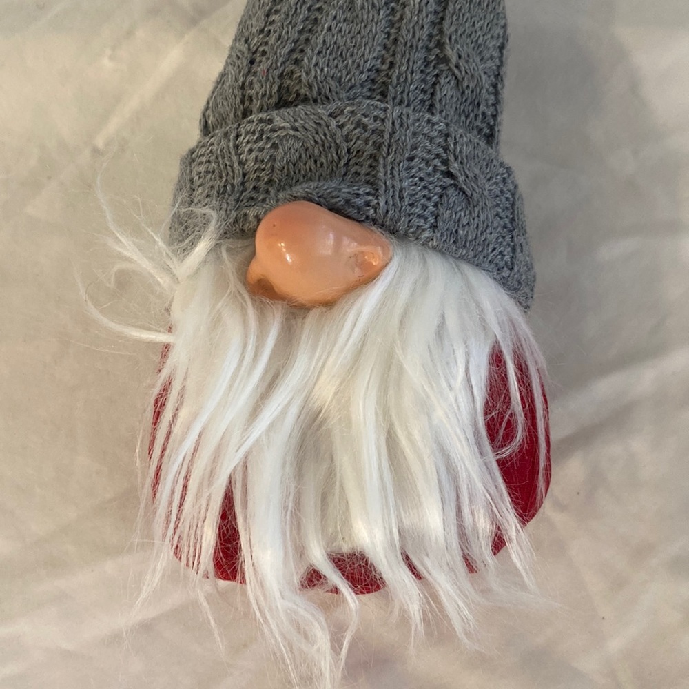 πNordic Gnome Doll Bean Bag Pom Button Nose Gray Knit Hat Valentineβs Party 12" - Picture 3 of 12